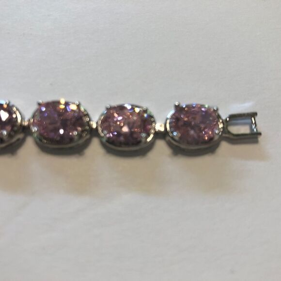 Pink crystal fashion bracelet - Picture 3 of 5